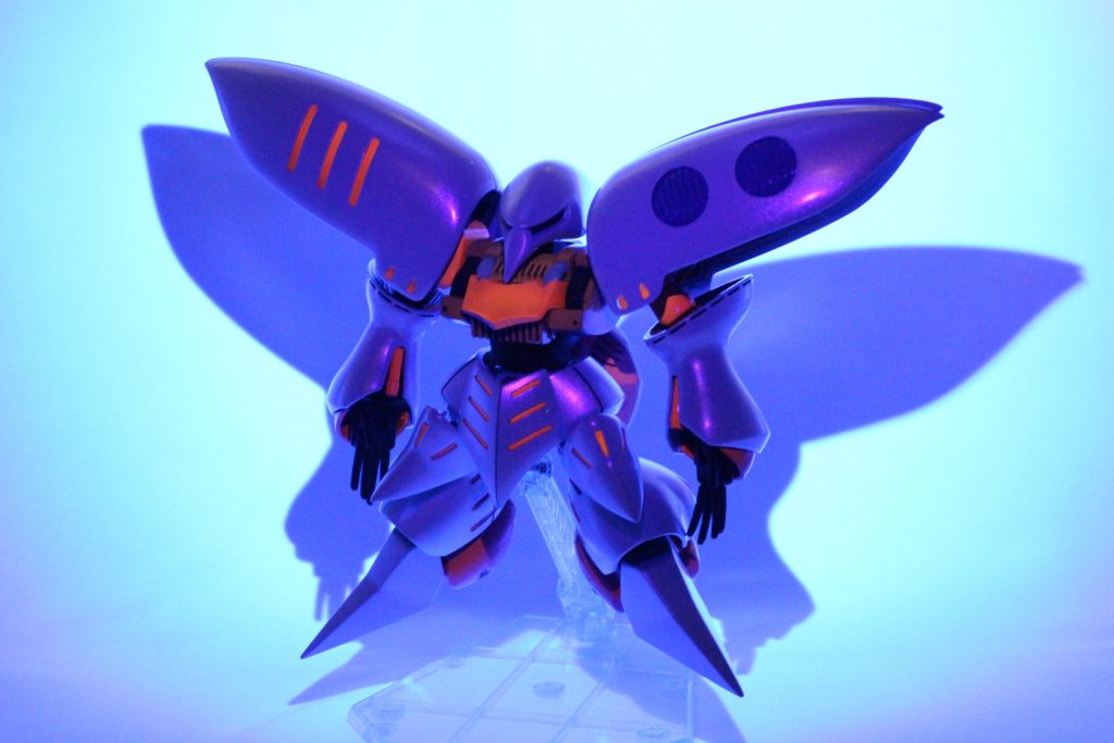 実は蛍光色を多く調色で使用してるので場所によってはブラックライトでぼんやり光ります