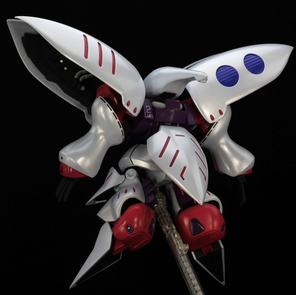 背面
左肩付け根のLMES2の刻印には4ARTIST MARKERのシルバーを使っています