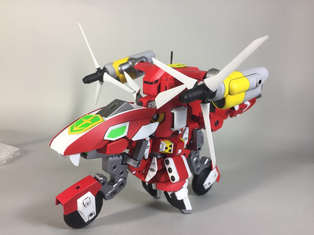 バイク形態に変形