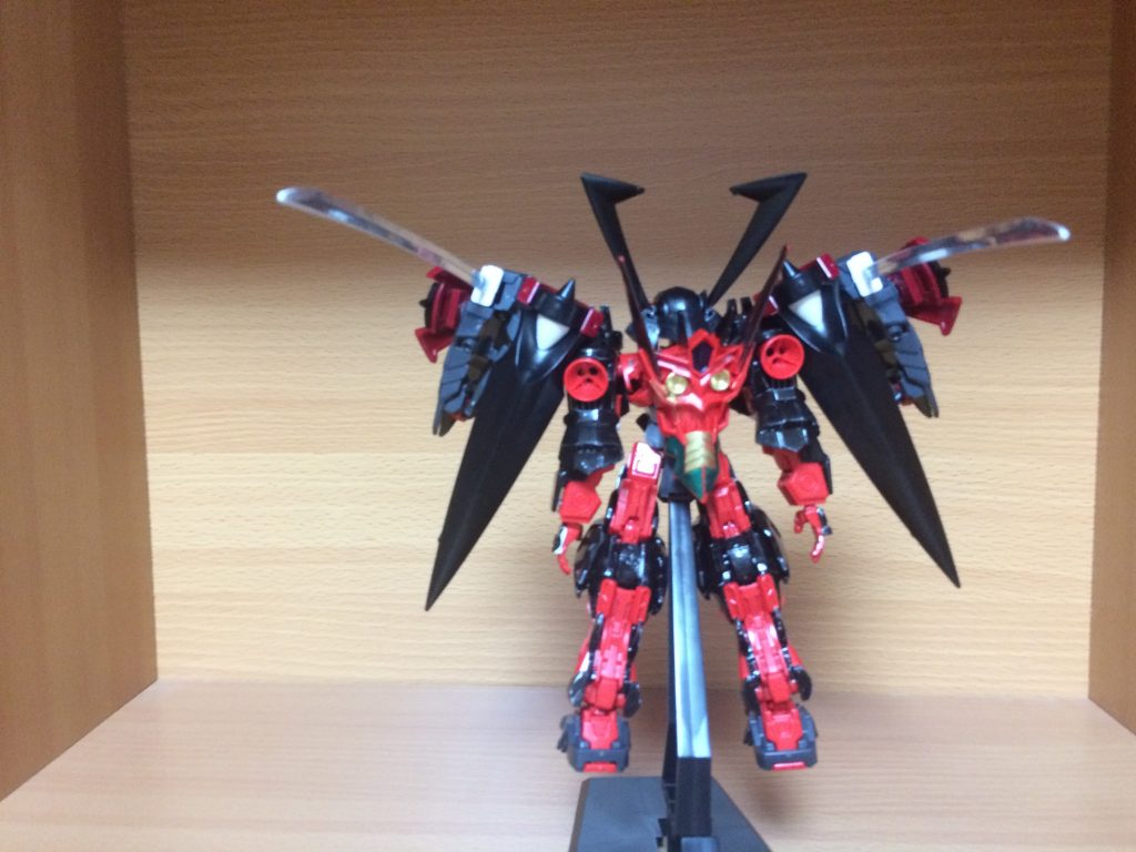 背面。