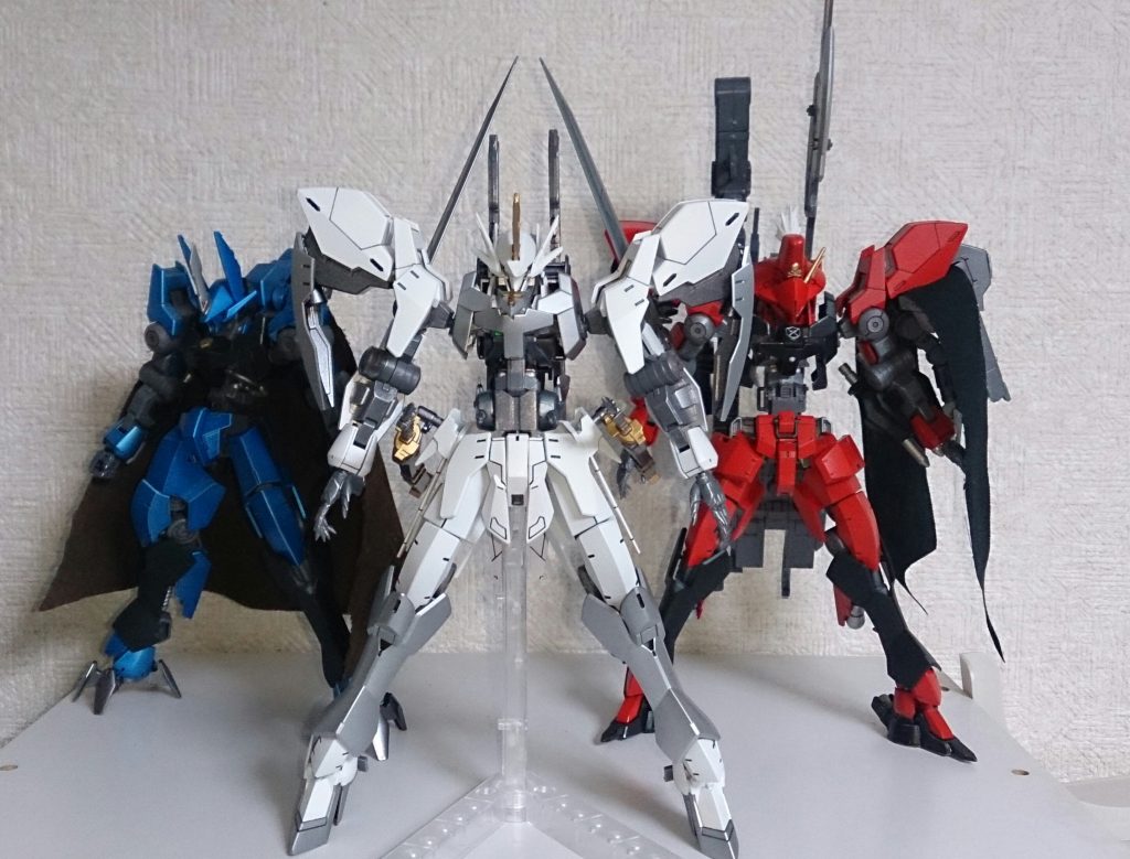 アインベース、初期の3体です。この頃はアイン自体を強化改造したような機体ばかりでしたね(^^)