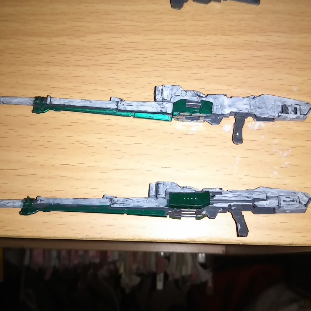 ウイングゼロ(00版)の頃からのメイン兵器で出撃時アロウズの部隊の一部を壊滅
させる破壊力を発揮しオペレーションメテオの英雄が目覚めたと恐れられた。