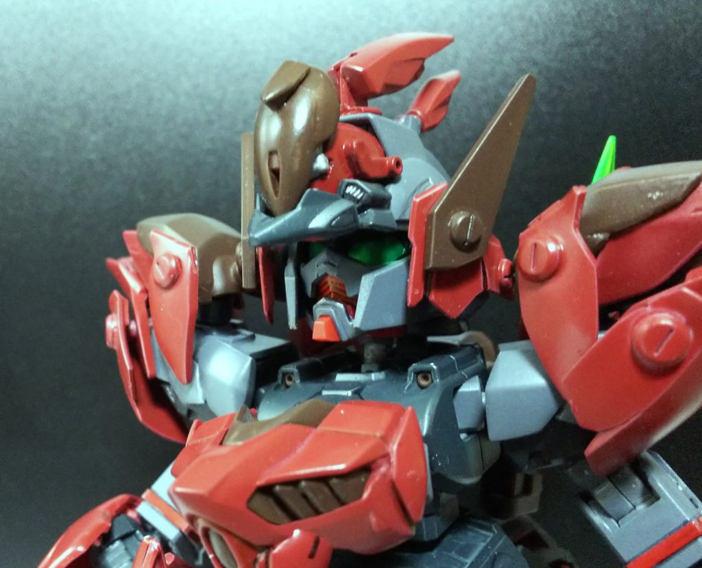 顔もフェイスオープンで禍禍しい雰囲気に