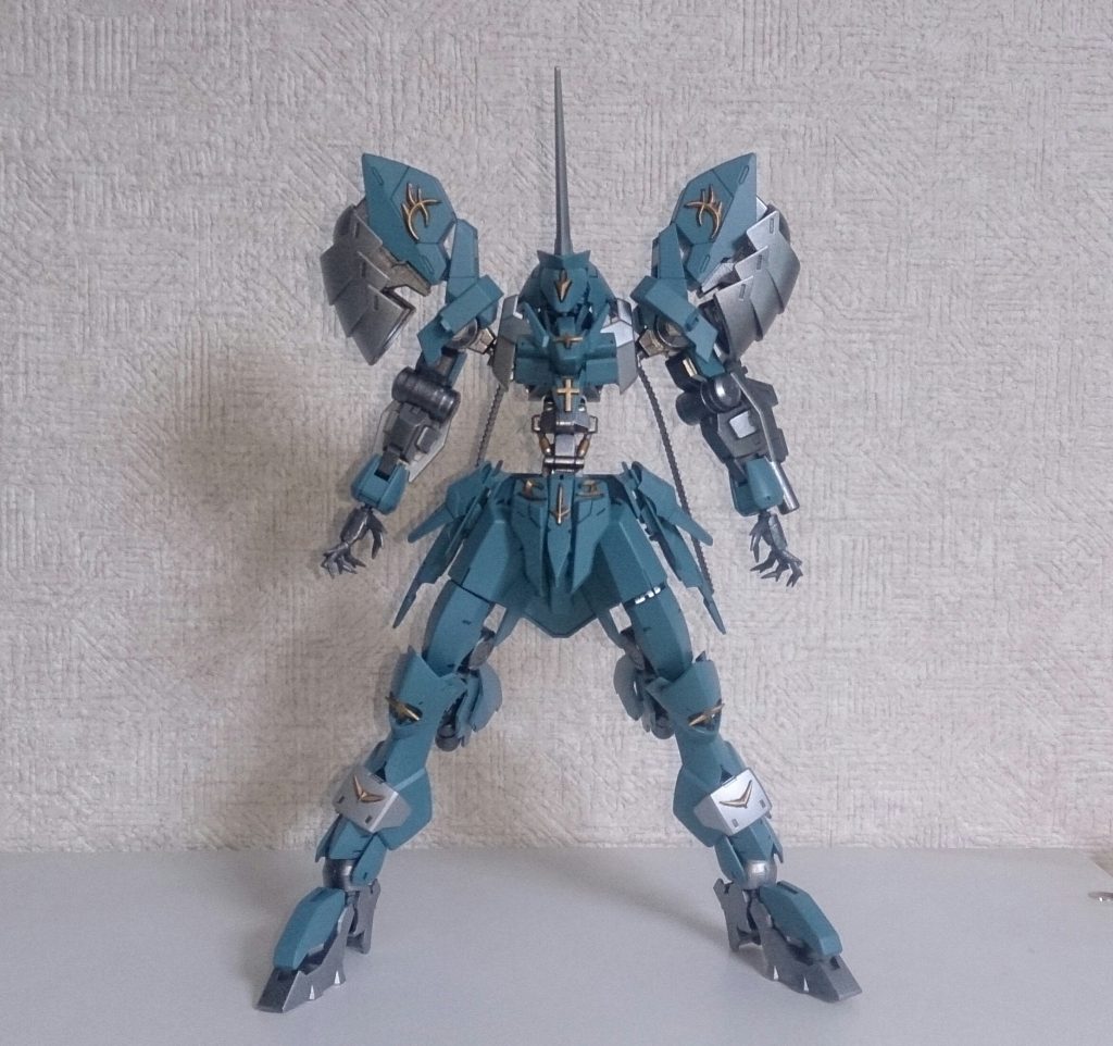 正面です。
今回はアインとモンテーロがメインのミキシングとなり、「あれ?モンテーロの顔がバンドールぽいな」と思ったのがきっかけでスタートしましたf(^_^;
相変わらずでかいです(^o^;)