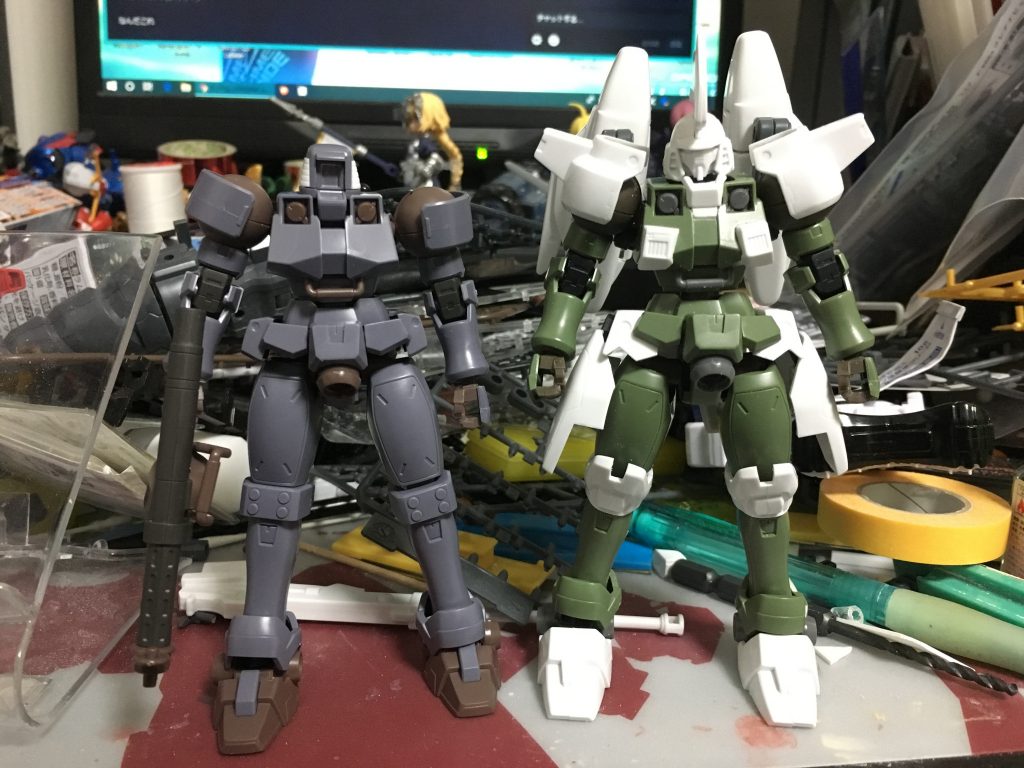 パチ組みのリーオーと比較。