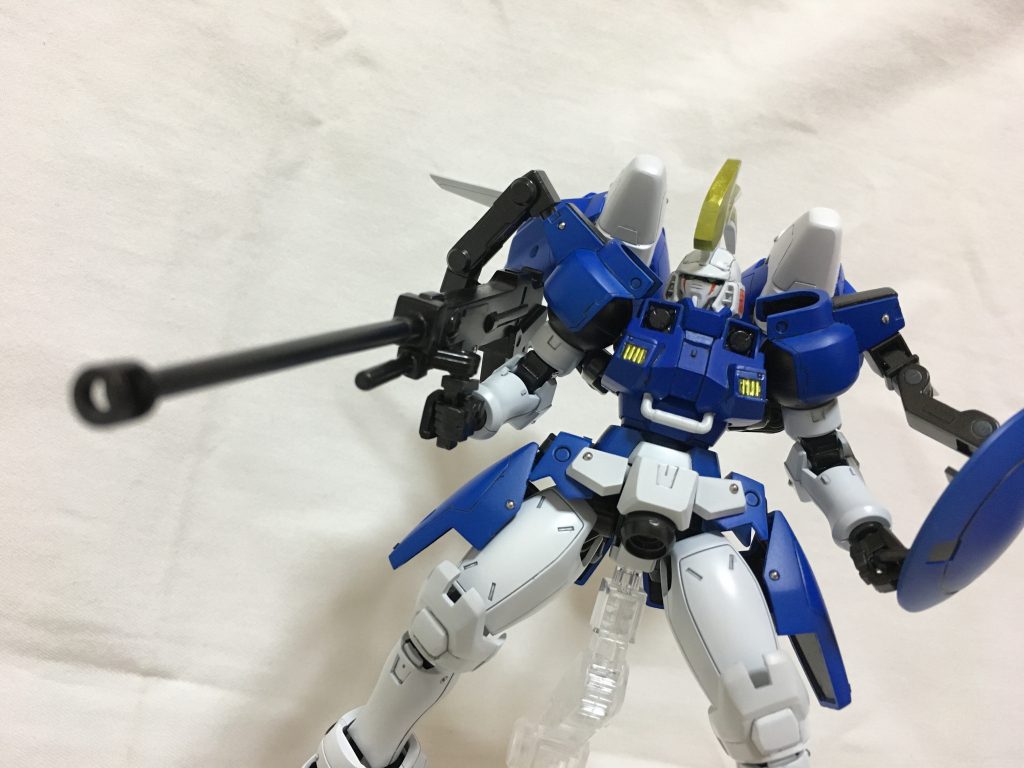 ドーバーガンはグリップをスイングさせて引き出せるようにし、持たせやすくしました。
マズルブレーキは開口。