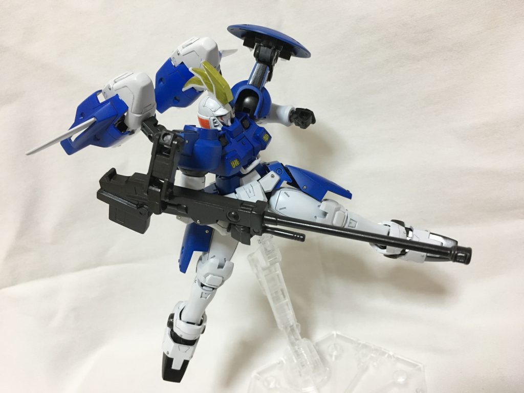 ドーバーガンの接続アームはダークマターブースター付属のパーツを使用。
軸を増やして色々な角度で構えやすく。