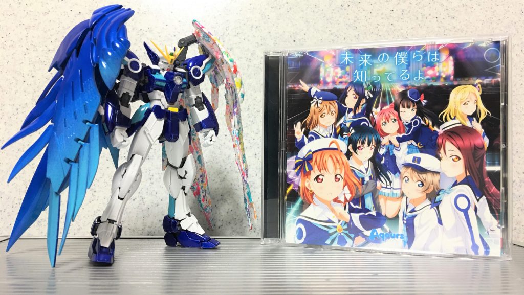 以前発表したウイングゼロと同じくカラーモチーフ曲は「未来の僕らは知ってるよ」です。
