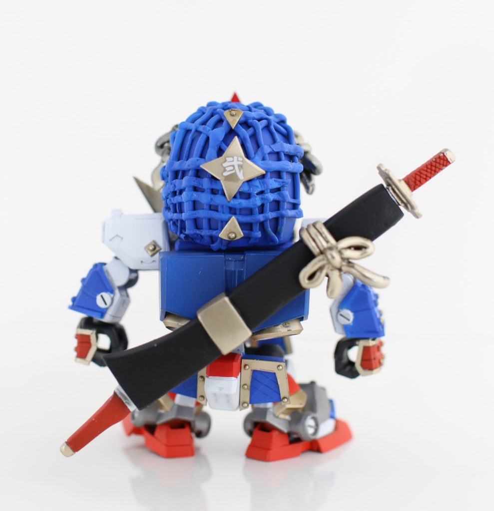 バックショット。
鞘には忍者刀や鞘はプラ板からフルスクラッチしています。