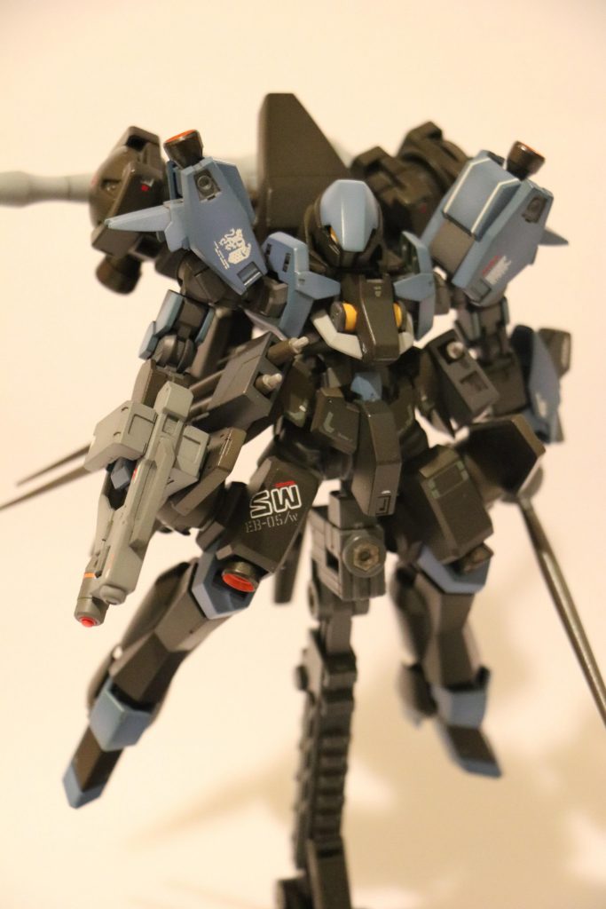 ちなみに、名前の「ヴュルガー」はドイツ語で「モズ」の意味をする。モズは捕まえた獲物を木の枝に突き刺す習性があって、その習性から敵を刺突することを連想した。