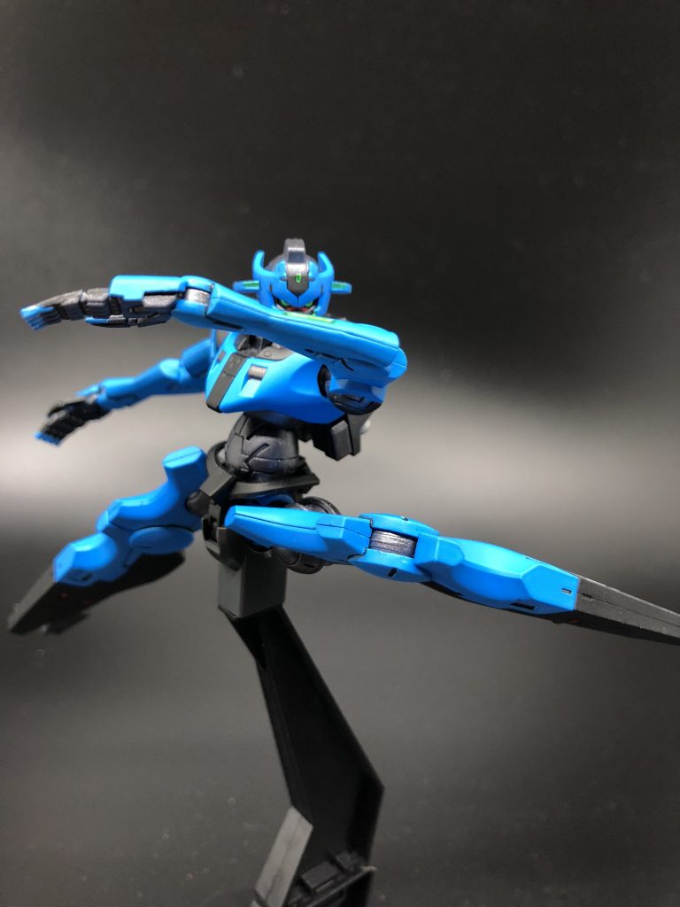 いろんなポージングをさせて遊べるキットでした