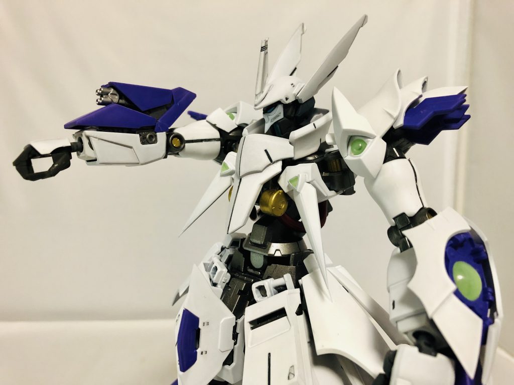 椀部には近接防衛用の連装魔導砲を仕込んでいます。