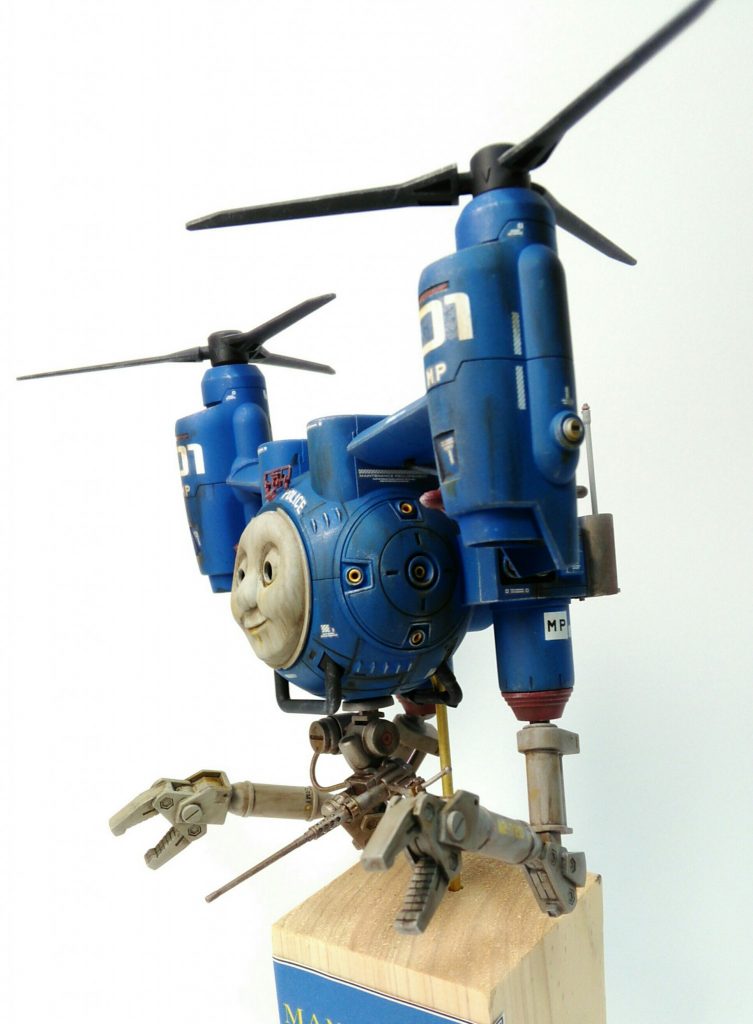 ドローン・トーマス–2枚目/制作者：T