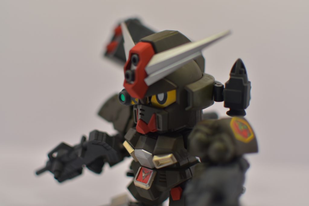 アクリル塗装の為、素立ちのみです（悲）