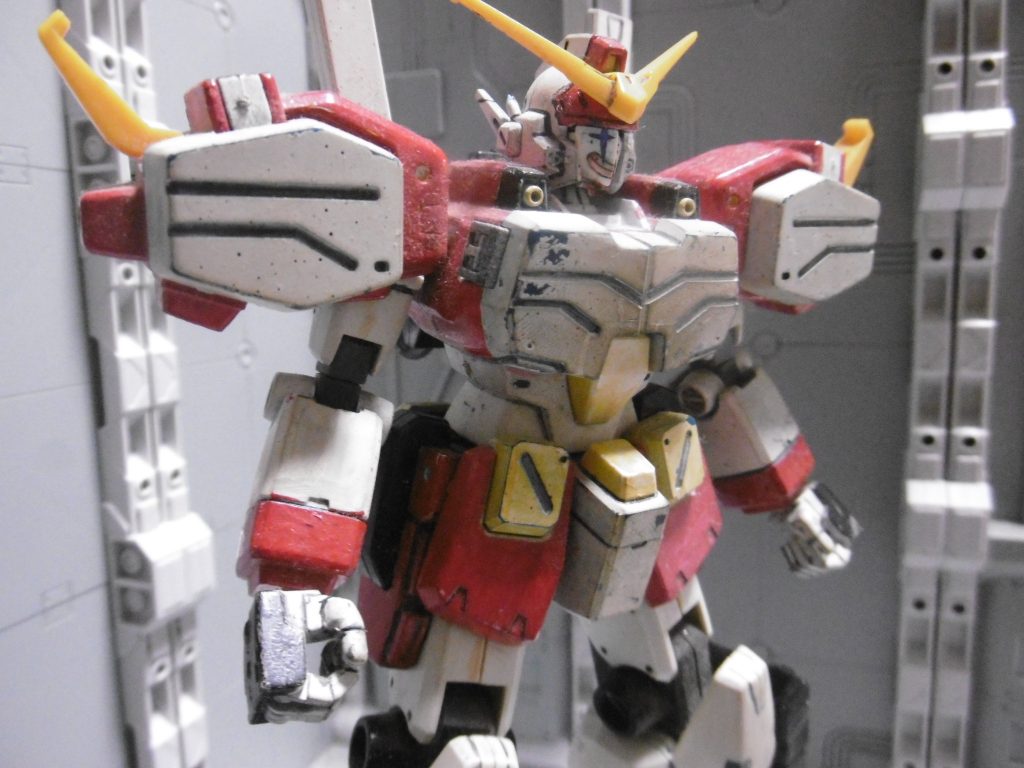 １/１４４版には無いピエロマスクが好み。