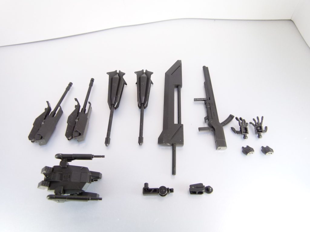 セット内容。・ツインメイス・腕部200mm砲・バスターソード・ロングライフル・ジョイントパーツ（本体、変更用ジョイント２種）・ガンダム・バルバトスルプス用表情付き平手（平手本体・ダミー手甲左右×１）・鉄華団モビルワーカー