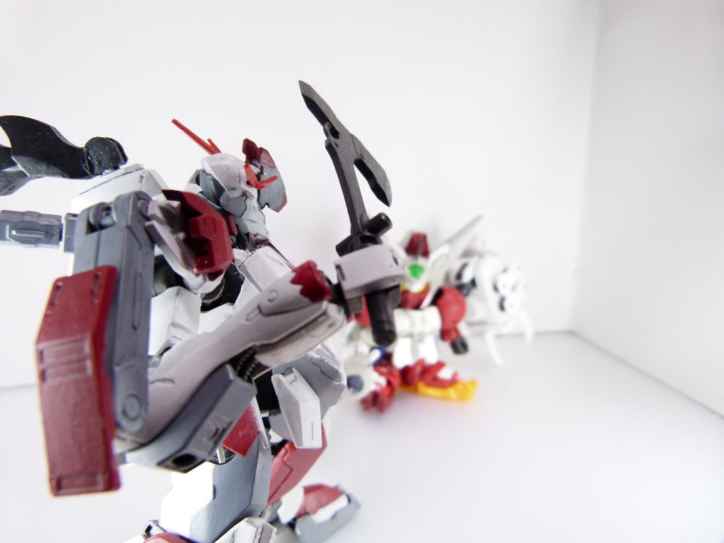 【次回予告予定】絶好調のアルザス。その前に現れた鬼は言う。「その強さ、俺に喰わせろ！！」･･･と言うことで、次回定例更新はＳＤでスクラッチした*ガンダムＧＰ－羅刹*となります。これまでのツイッター投稿などで「ＳＤコンに合わせた」と思ってらっしゃる方もいるかもしれませんが、実際に手を動かし始めたのはその前で「自分が羅刹を作る（本連載に出す）ならＳＤしかない」と考えての方策です。それだけオーガさんに対する思いが強いのかもしれません。おそらく今年一番手をかけた作品になるかと思います･･･評価は別としても。･･･また、定例「外」更新ももしかしたらあるかもしれません。※追記※オプションセット２を確保、ＩＢＡ編王手です。ゲーマスも入手したのでそちらは年末に