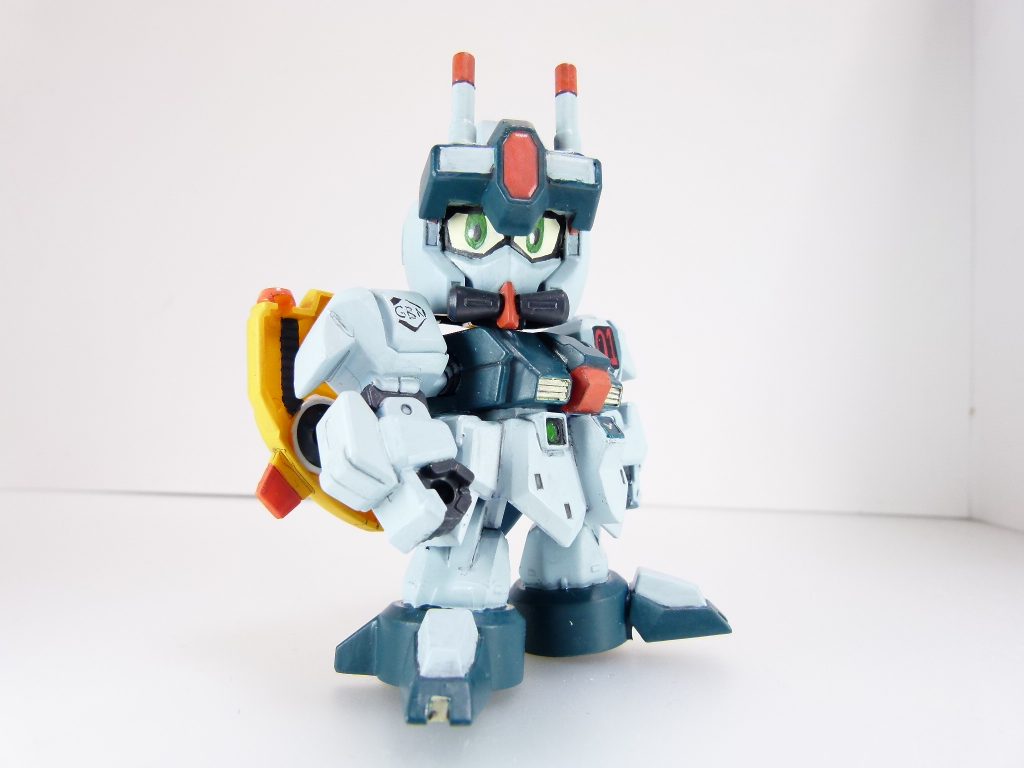 ゲームマスター（GM）：GBNの運営を統括する責任者であり、全ガードフレームの操作権限も管理している。ゲーム内でのダイバールックは上記のようにガンダイバー。飛行ユニットに換装することで、ダイバーでありながら飛行スキルを持つ事も可能。背負いもののおかげでちょっと後ろに重心が行きやすいかな。足は左右それぞれ１パーツです。