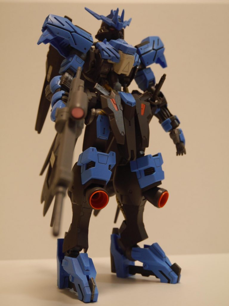 膝のバーニア目立つから、ディティールアップしたほうが良かったですね・・。