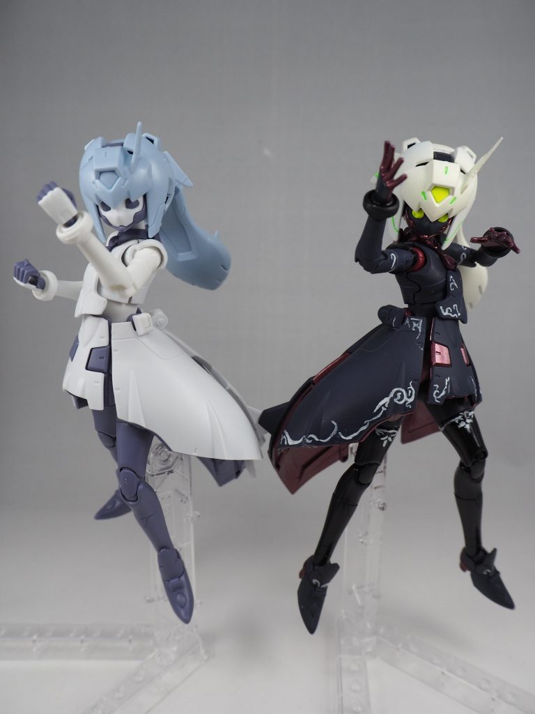 白サラと一緒に。アンテナなど所々プラ板を貼り足してシャープ化しています。
女性型モデル販売の礎になった大阪のガンプラ心形流ビルダーには頭が上がりませんが*人としてはどうかと思っています。*