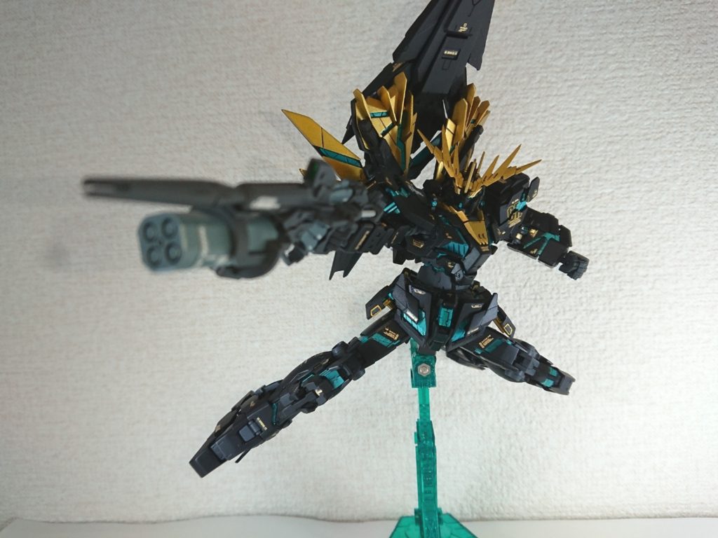 微妙な違いですが、黒は二種類用意して塗りわけました。写真じゃほとんどわからんけど笑