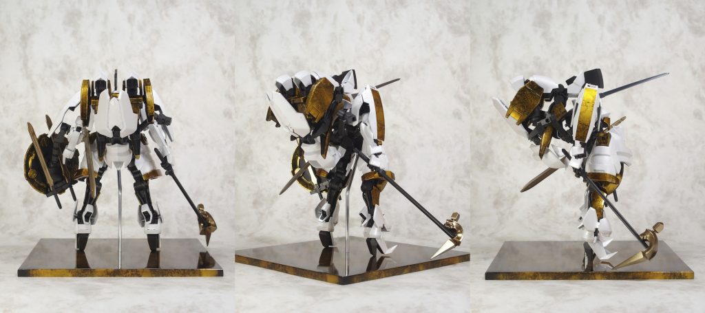 　
　
インフェルノナパーム立ちにしたら支え無しでも自立出来ます！