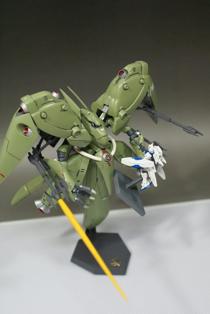 ふっふっ。腐った連邦に属さねば貴様も苦しむ事はなかったろうに。