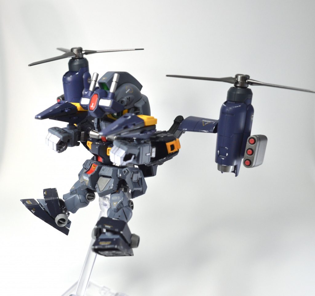 「現場に到着。バグを目視で確認。これより排除する。」
「ファンネルキャプチャー、発射!」
両腕よりファンネルがバグ目掛けて射出された!