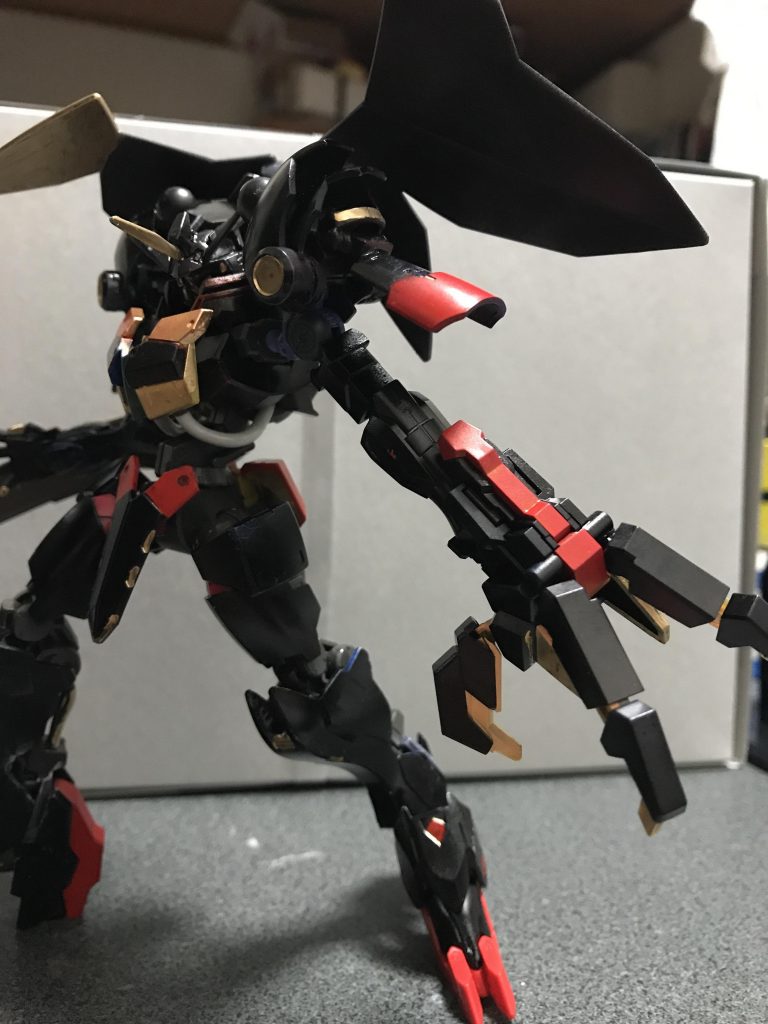 バンシィのアームそのままですがバケモノっぽいくしましたw