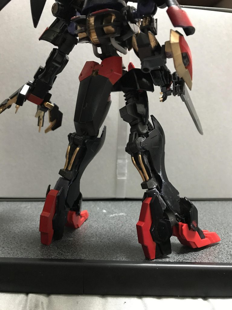 ルプスレスクの足をヴァルキリーフレームに変えましたw可動範囲がずば抜けて増えて様々なポーズが可能に!