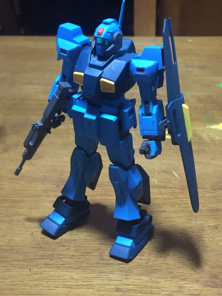 色はスカイブルーを缶スプレーで塗装したけど、思ったより上手く出来ました。