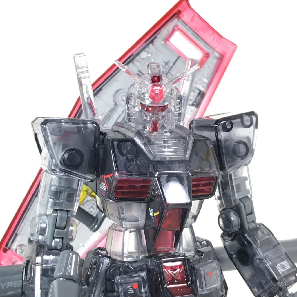 バストアップ、コックピットハッチ上のテカリをご覧ください。