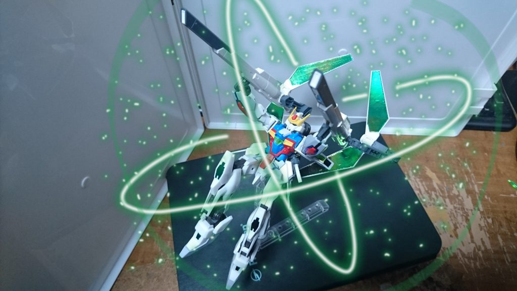 モノフェーズ光波防御シールドを展開しながら光推進器による機動力を確保して、ツインサテライトキャノンで一個小隊を消し炭にする・・・なんて荒業も。
ジェガンブラストマスター以上にエネルギーマネジメントが要求されるピーキー機体ですが、決まれば気持ちイイですよね。