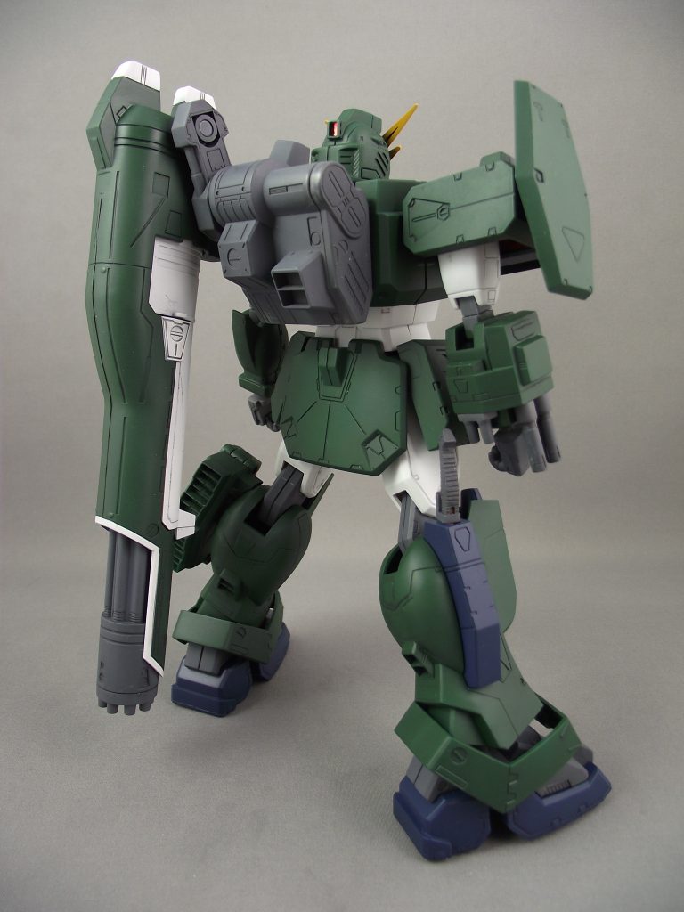 ガンダムレオパルド–4枚目/制作者：軟弱者