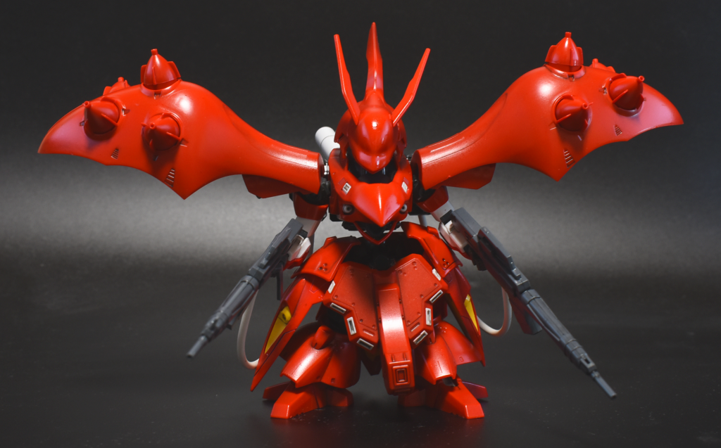 ちょっと傾いてますが左右対称なシルエットになってます。