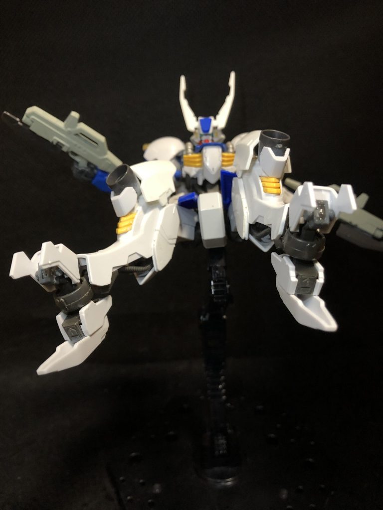 足部クロー。ユーゴーと同じことをします。パイルバンカー内蔵。