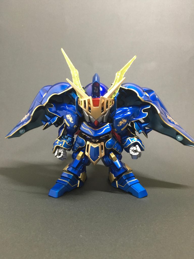 こう見ると某仮面ヒーローのナイトにも見えますねw