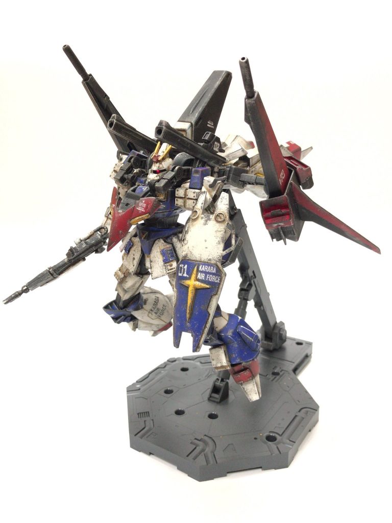 フリゲートブースターのシールドはほとんどが元のギャプランと同じ構造なのでフレキシブルに動きます。