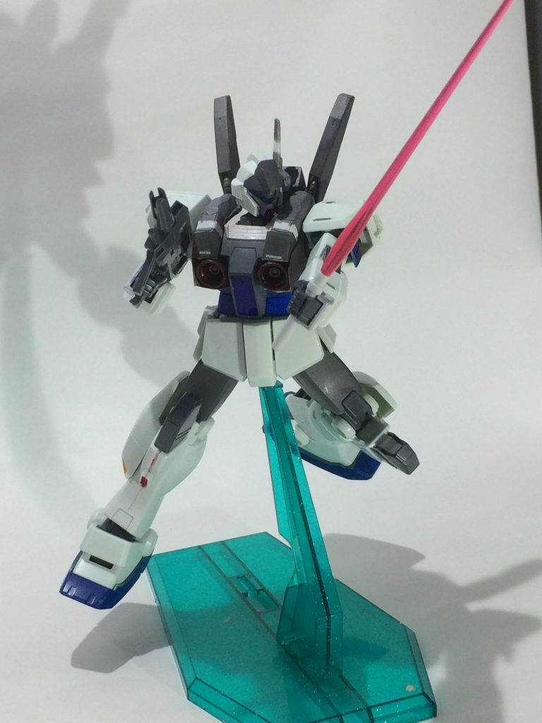 ヴァースキ大尉ことヤザンも搭乗するのですが、大尉のキャラもこの機体も好きすぎて作ってしまいました。
初めてのスクラッチだったのでかなり不細工ですが、個人的には満足しております。