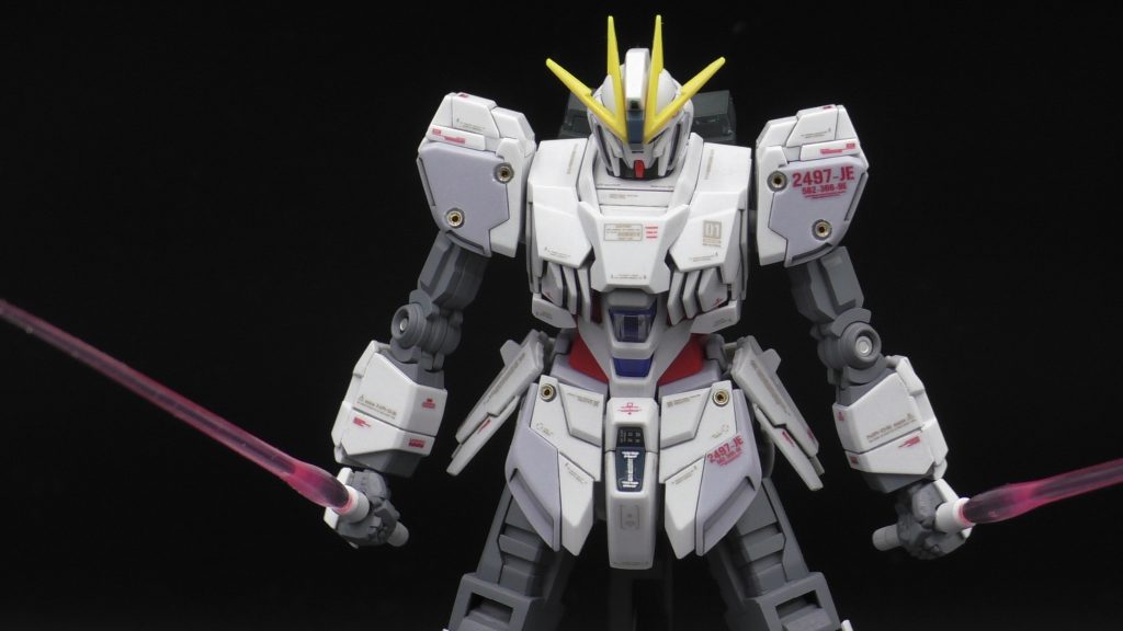 正面。少し角度を変えて少しアップ