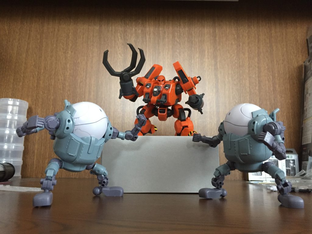 モビルハロで遊ぼう–3枚目/制作者：@alfredfake