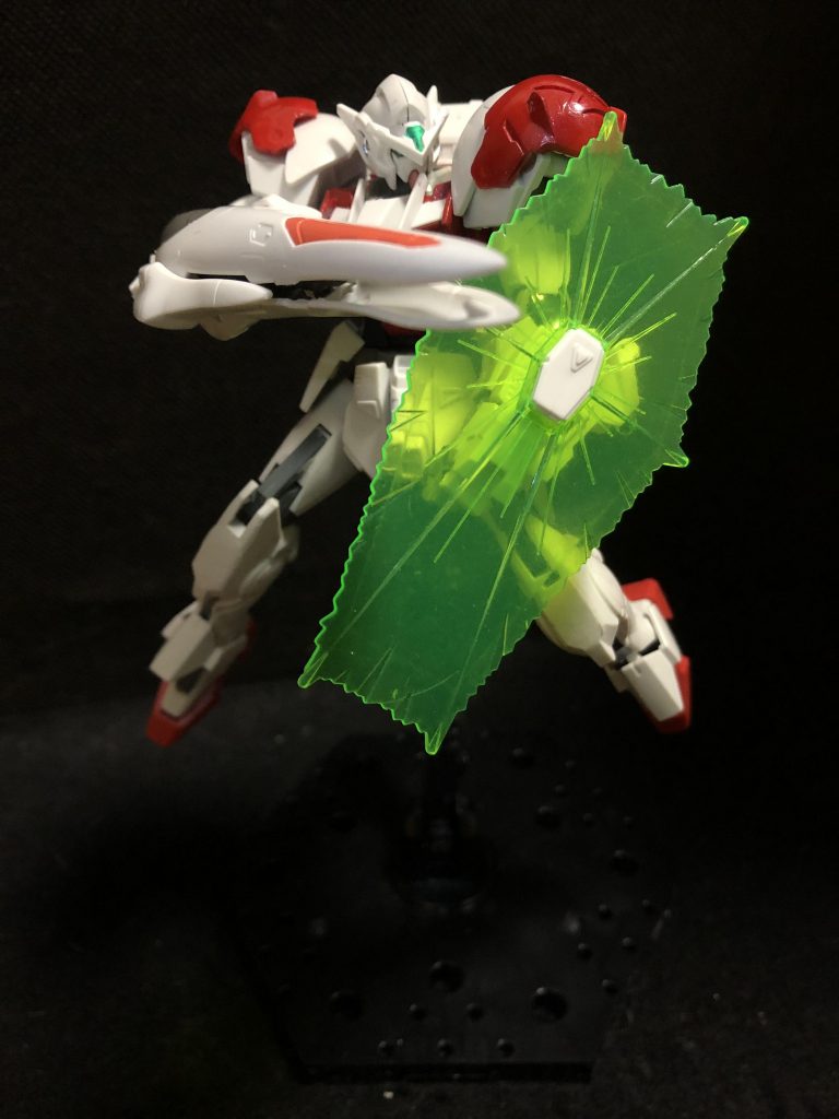 シールド展開。