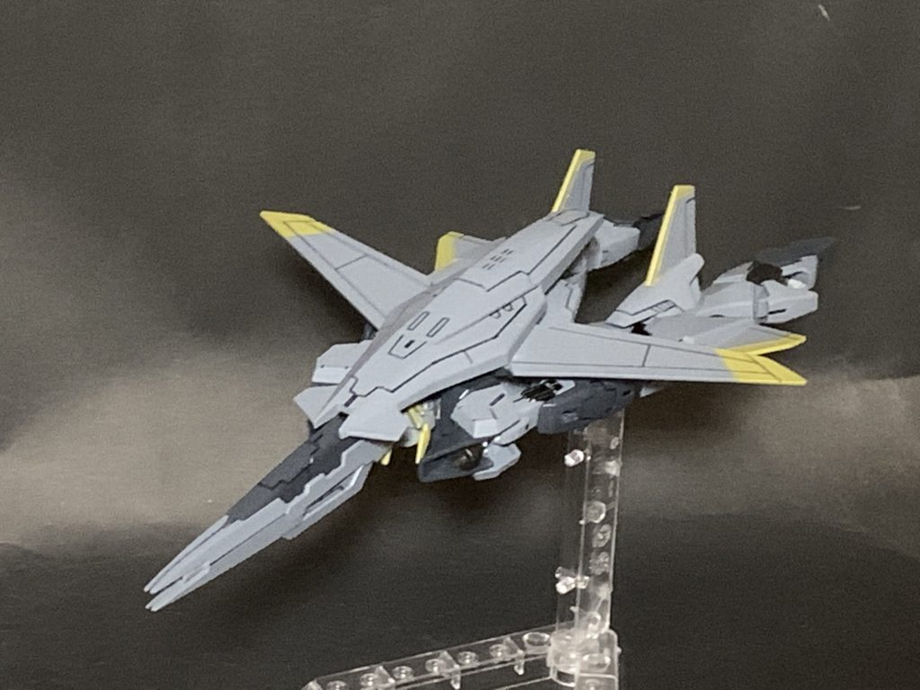 さらには翼を後退翼にすることもできるので違ったシルエットになるのも魅力です