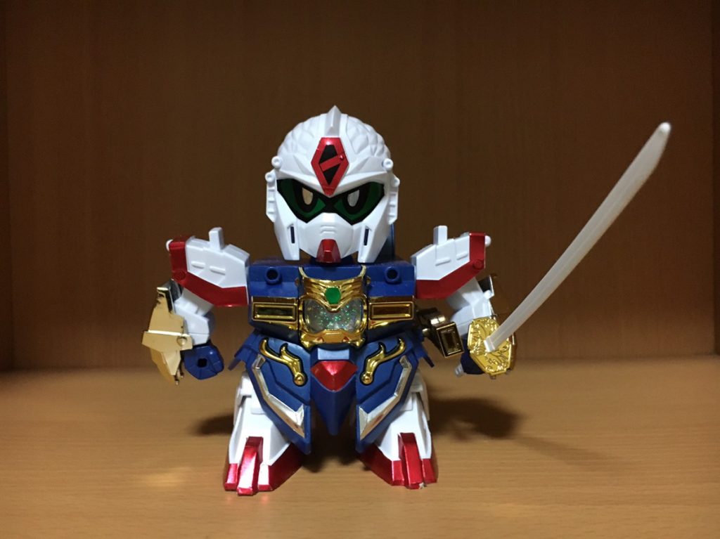 結構昔のSDだなと思える感じのずんぐりだと思いました。