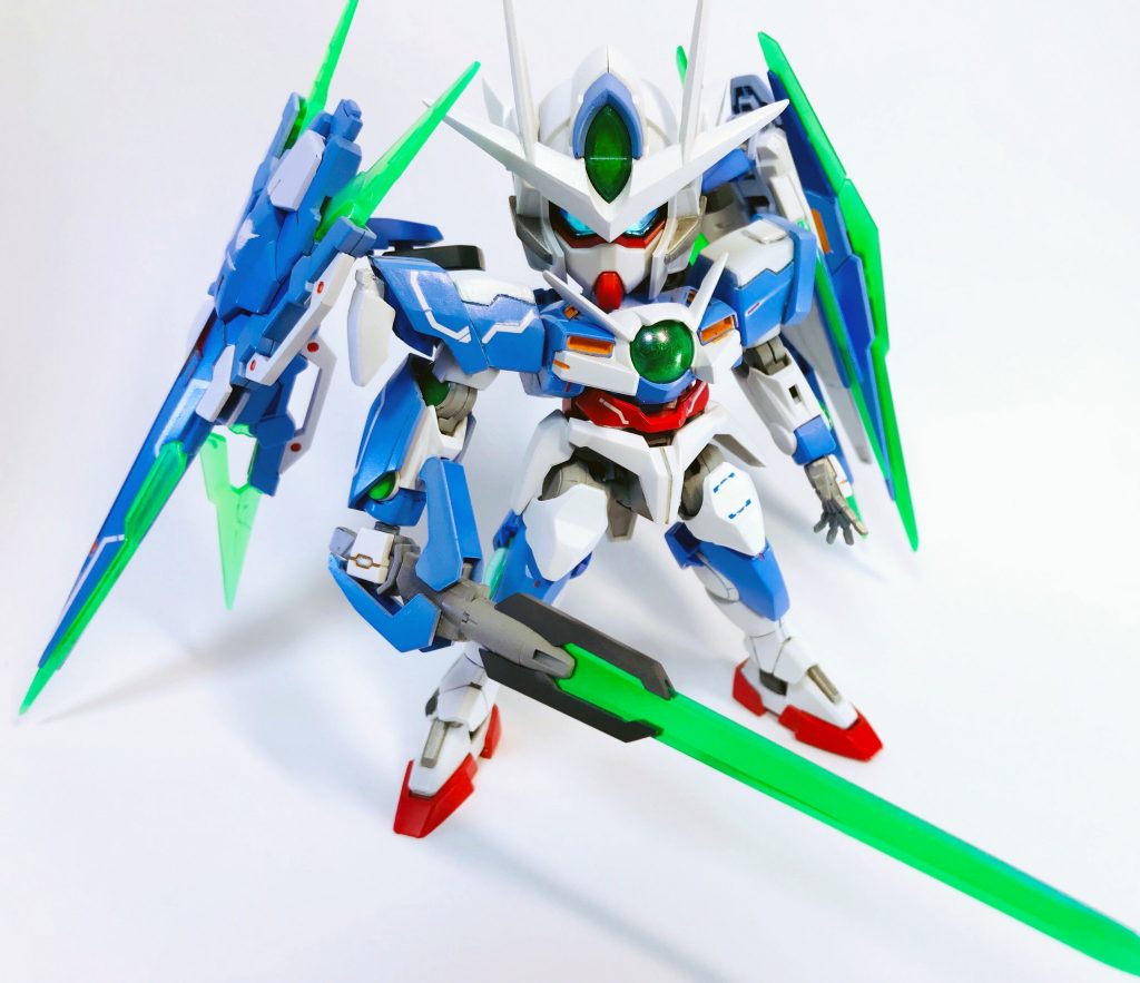 下半身は多少加工しましたが、片側2箇所を切断→パテ埋め→3mm穴開通程度で済みました。