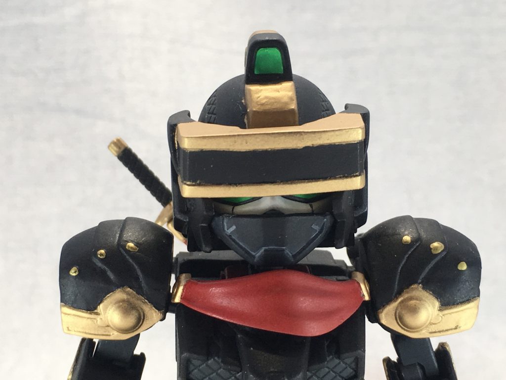 マスク有りのアップ
バイザーを下げることができます
暗視ゴーグルみたいなイメージで