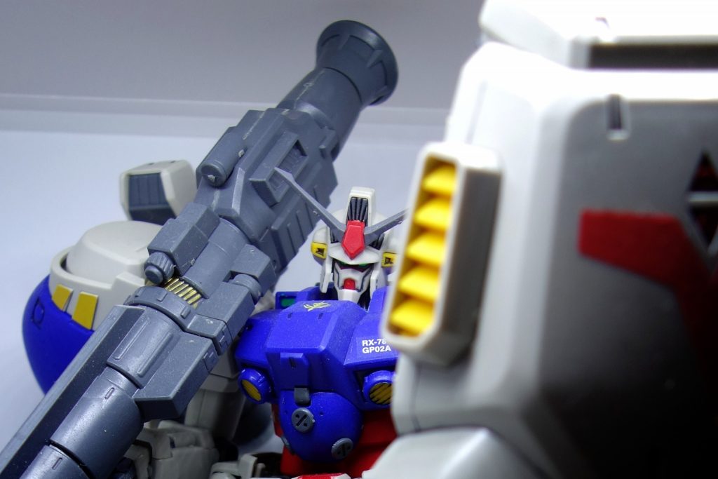 顎をひかせるだけで柄の悪さを演出できる良いキットです。