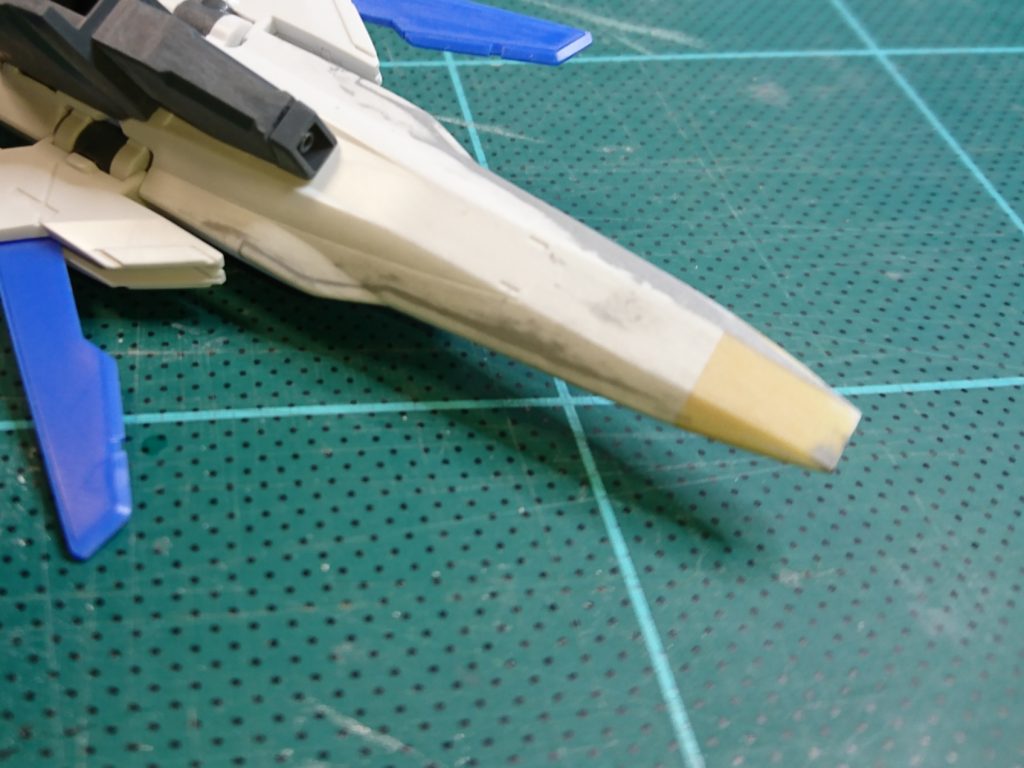 サイドバインダーは体型に合う様に先端を1㎝程短くしてます
