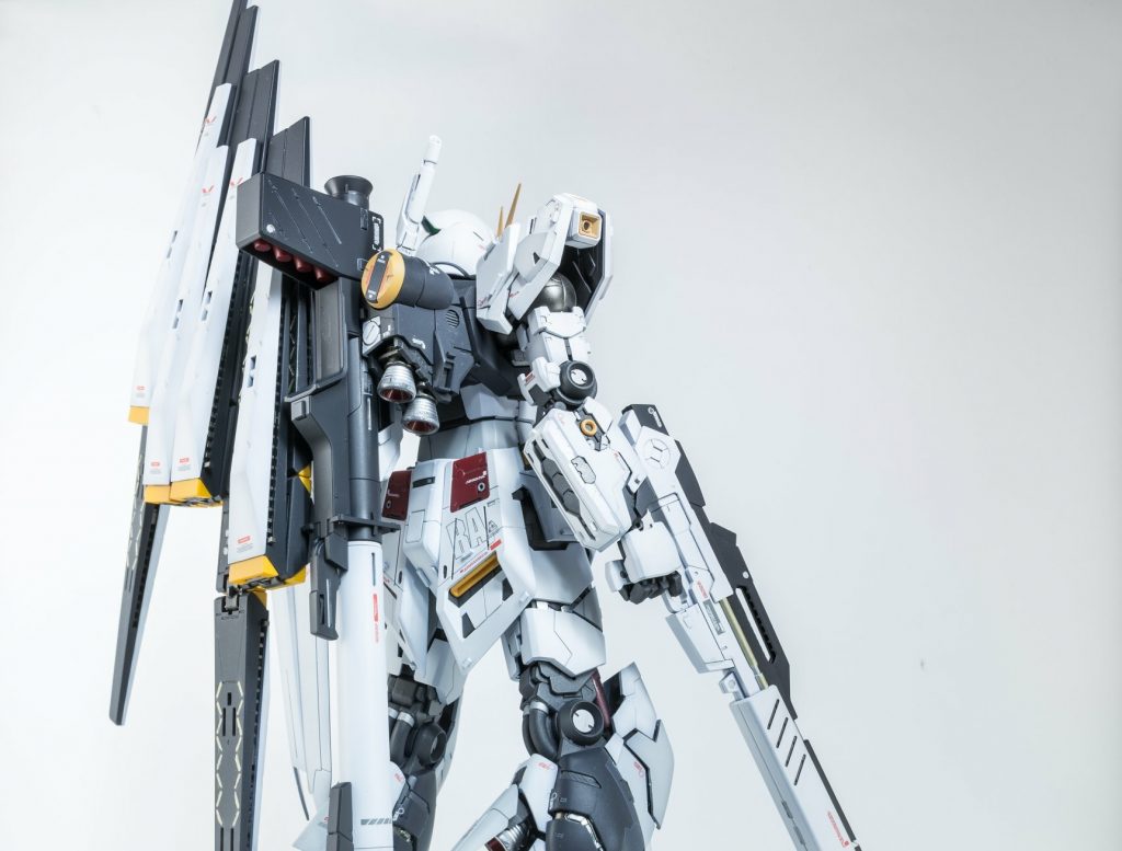 νガンダム–3枚目/制作者：ヨッシー