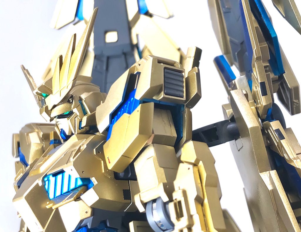 サイコフレーム・本体色は試行錯誤をして生み出しました
プロ・先輩モデラーのアドバイスもいただき大変勉強になりました
